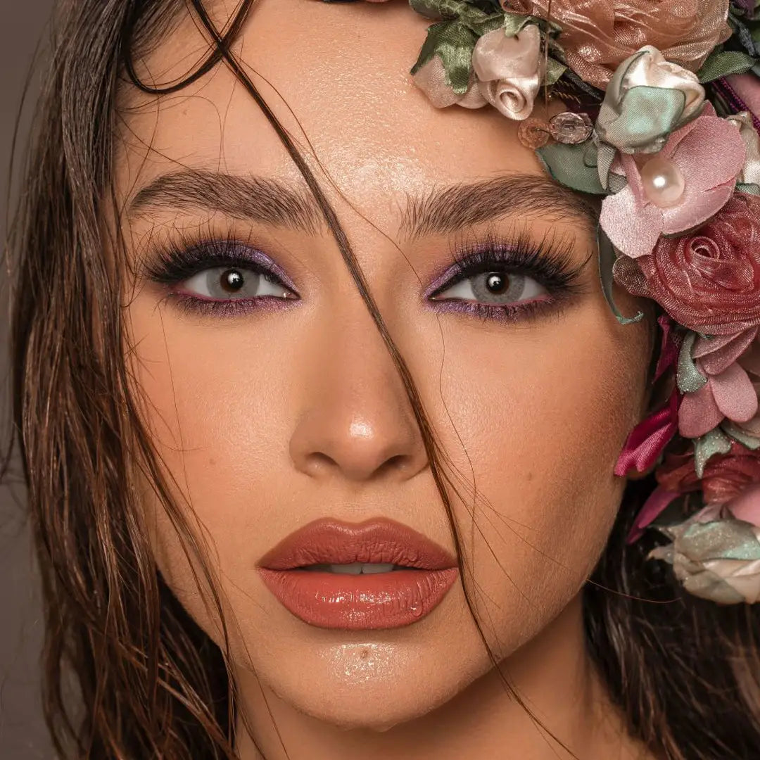 51988-Bella Dye Color Monthly Lenses - Silver Lace +1