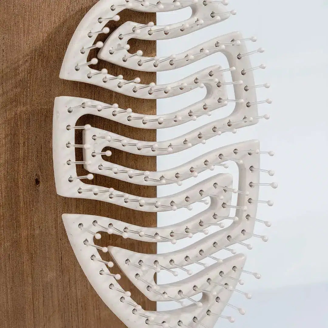 SOECO- Flexi Curve Detangling Hair Brush