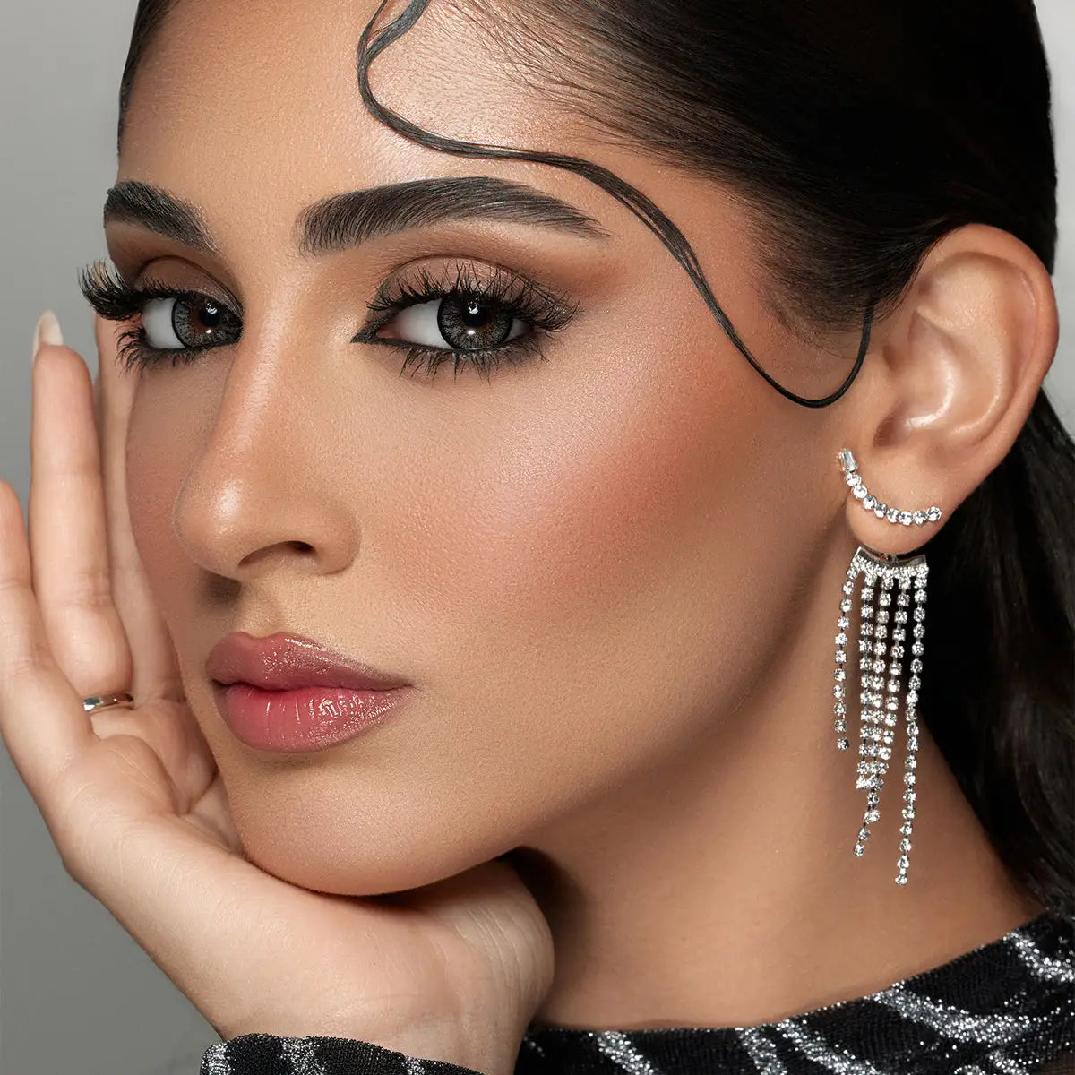 58799-Amara One Day Color 10 Contact Lenses -Charcoal Gray +1
