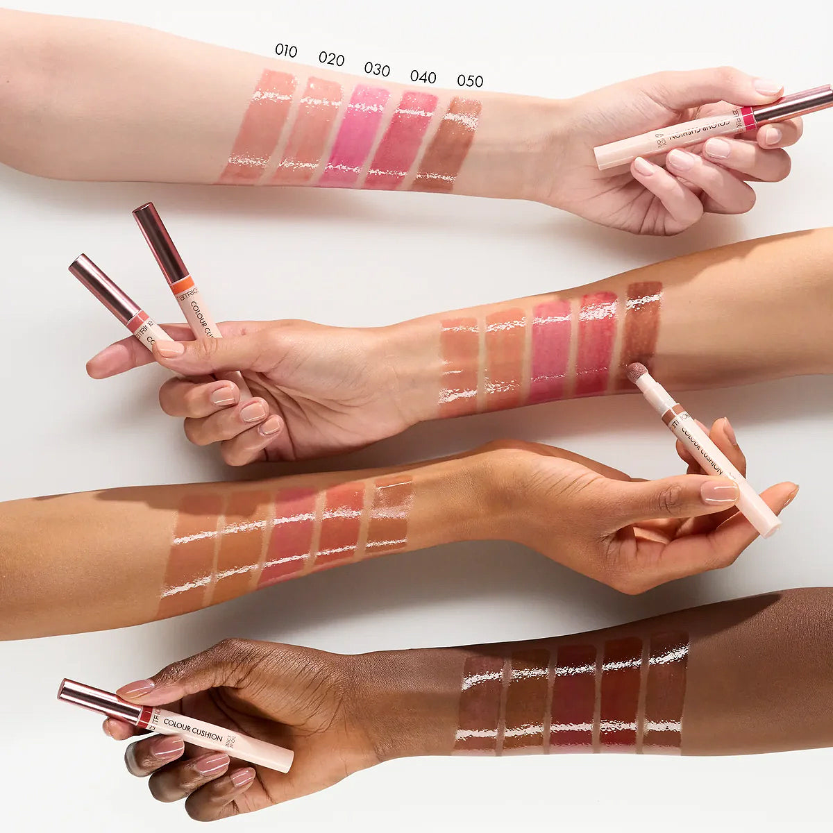 60152-Catrice Colour Cushion Juicy Lip Oil-010 Bae Watch 