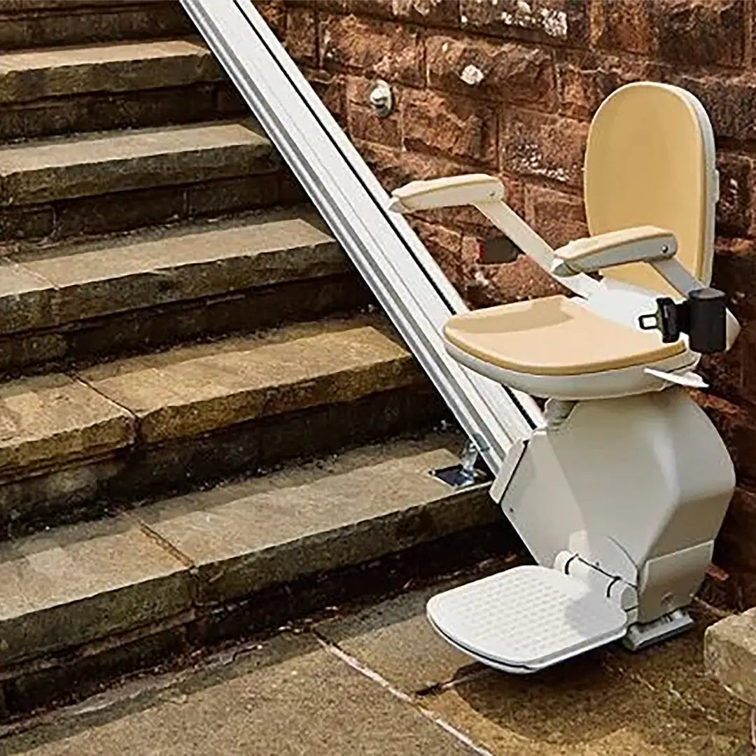 83051-Straight Outdoor Stairlift Right Side With 5 Meter Rail